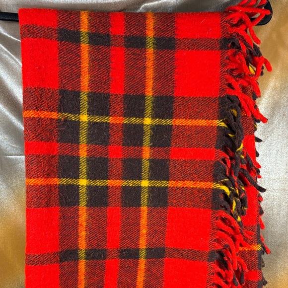 Vintage faribault Red and Black wool‎ Plaid throw 52 x 54 bag b67